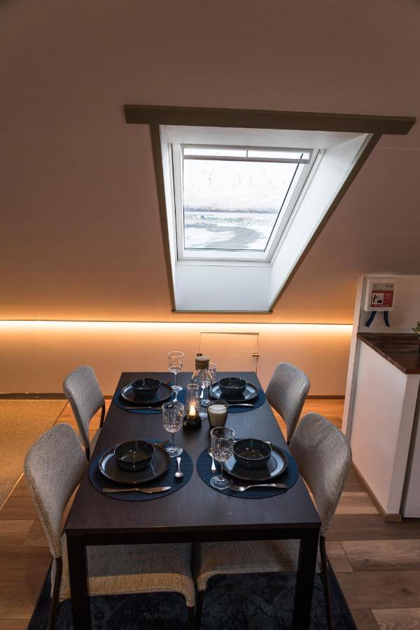 Scenic Penthouse - Ocean View & Skylight Windows Apartment Siglufjordur Exterior photo